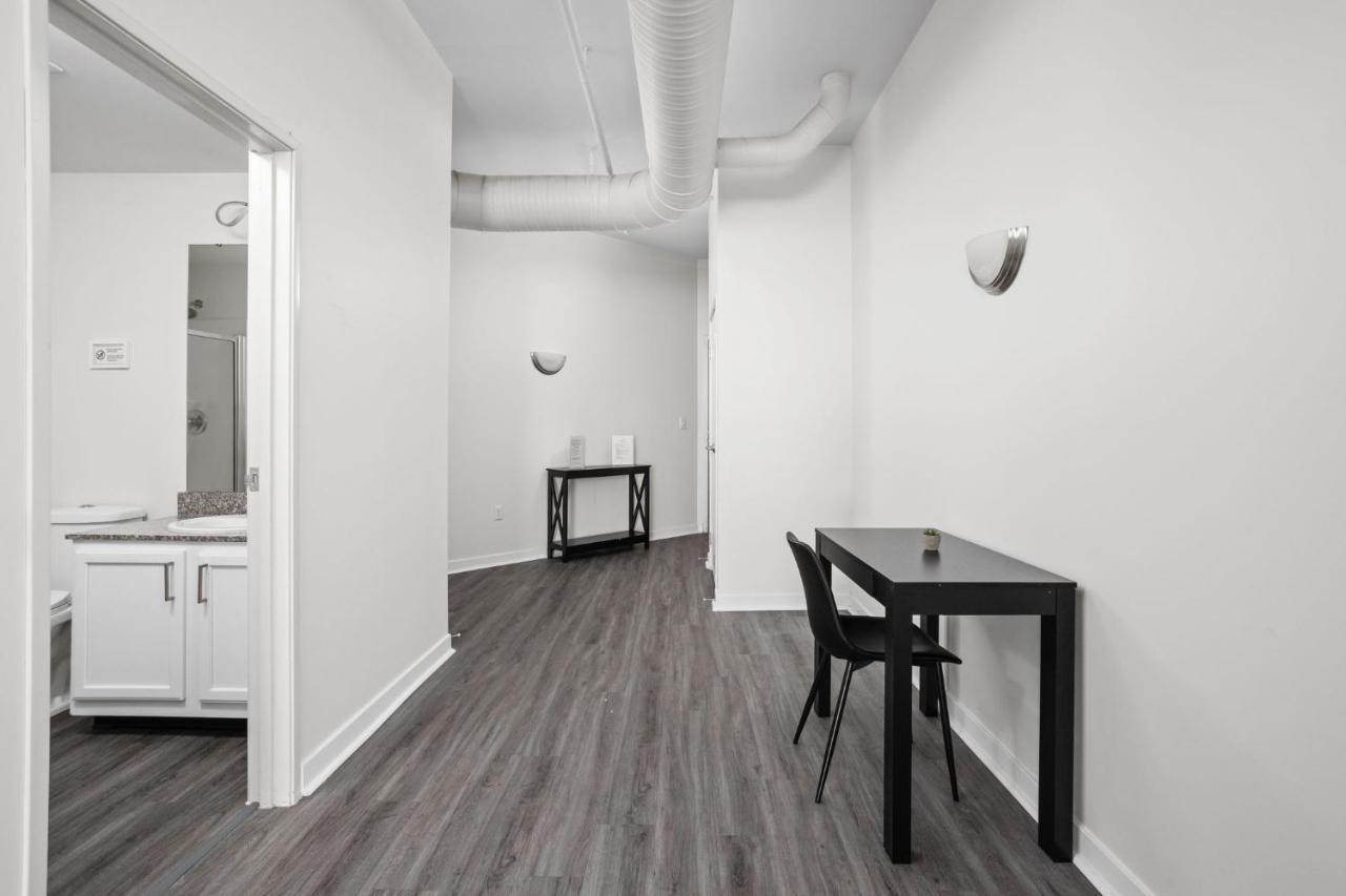 2Br 2Ba In The Block Apartment By Cozysuites إنديانابوليس المظهر الخارجي الصورة