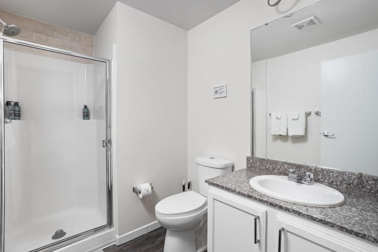 2Br 2Ba In The Block Apartment By Cozysuites إنديانابوليس المظهر الخارجي الصورة